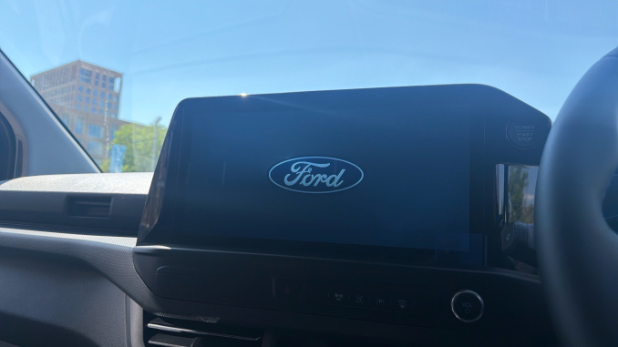 Ford Transit Custom 280 L1 Diesel Fwd 2.0 EcoBlue 136ps H1 Van Limited - Image 15